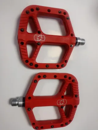 Pedales de plataforma