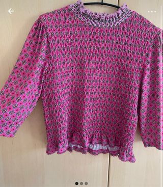 Top Sandro estampado rosa talla S