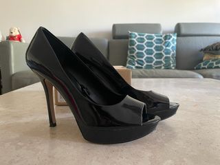 Zapatos Peep Toe Charol Mango T38