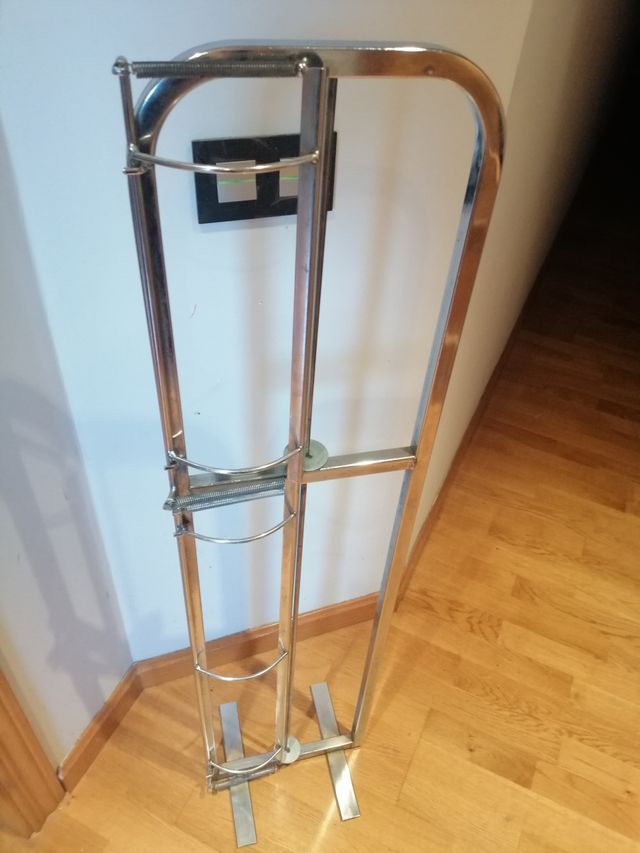 Soporte Doble Papel Regalo Cromado