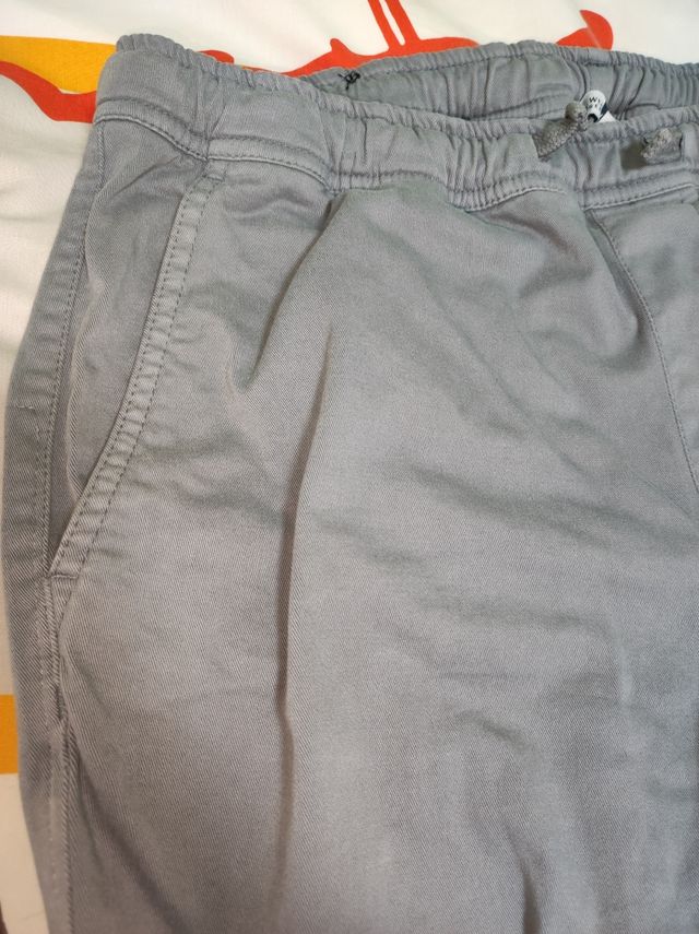 Pantalón jogger gris