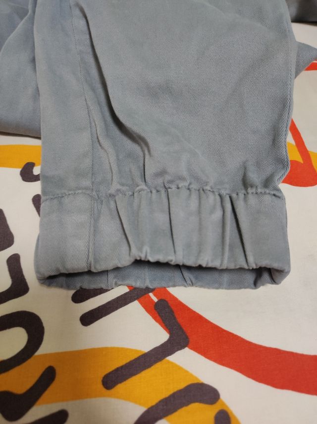 Pantalón jogger gris