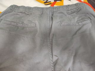 Pantalón jogger gris