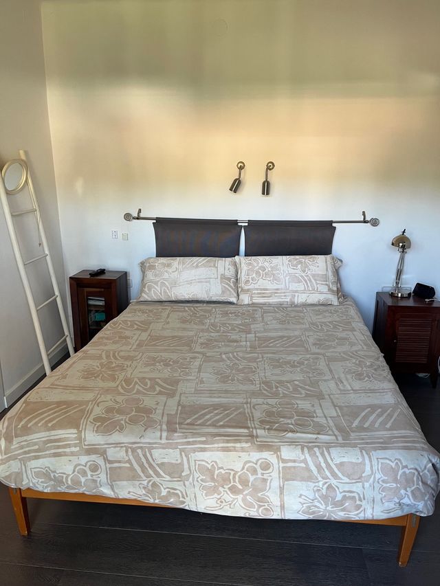 Estructura cama de matrimonio de madera + colchón 