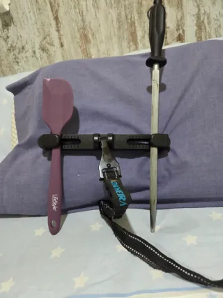 Gancho practico  para  llevar al perro en el coche