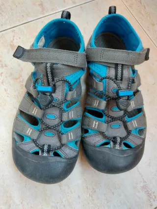 Sandalias Keen. Talla 37