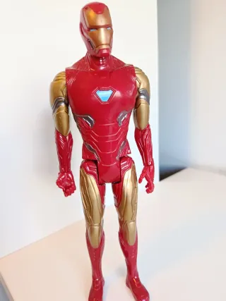 Figura Batman con accesorios y más Súper Héroes