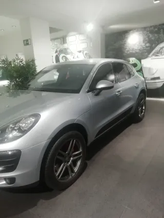 Porsche Macan 2016