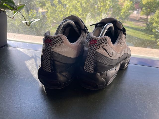 Nike Air Max 95 Negro Gris