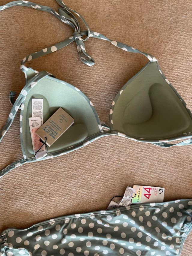 Bikini de lunares verde Primark Talla XL
