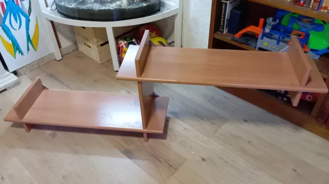 Estantería de madera para pared