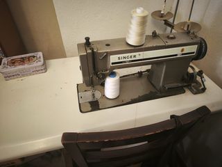 Máquina de coser SINGER 591