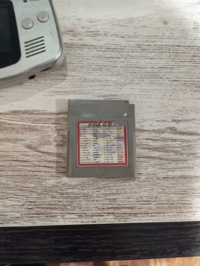 Nintendo Game Boy Advance Gris con el super 32