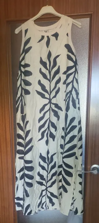 Vestido largo estampado hojas