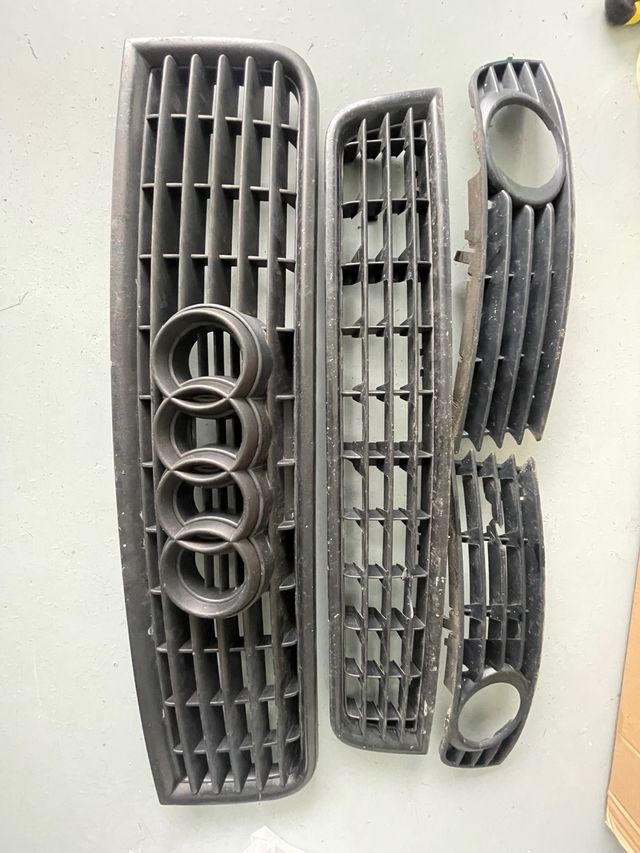 Rejillas Delanteras Audi A4 B6