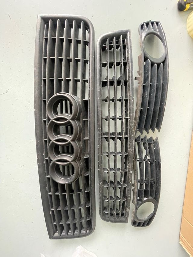 Rejillas Delanteras Audi A4 B6