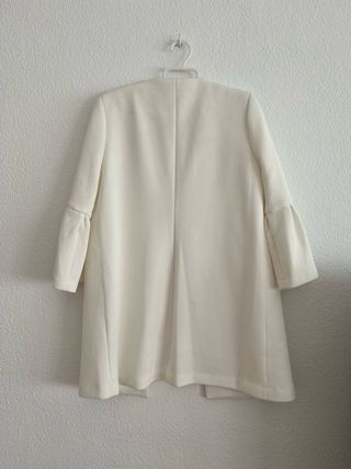 Abrigo blanco roto talla M