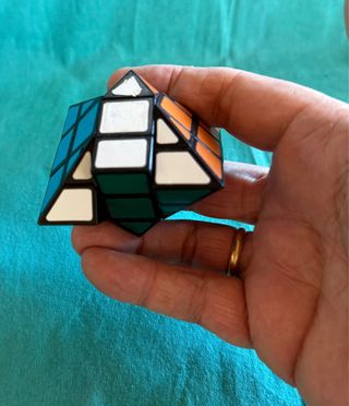 Cubo de Rubik Piramidal