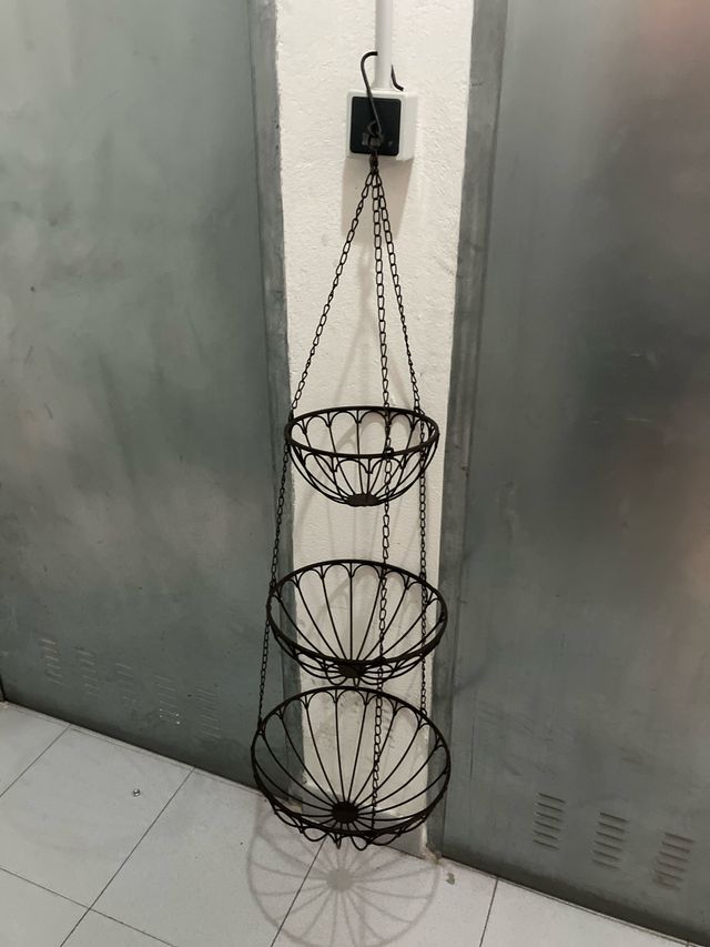 Colgador plantas 3 niveles metal negro