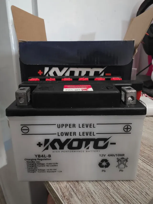 Batería Kyoto YB4L-B para Motos
