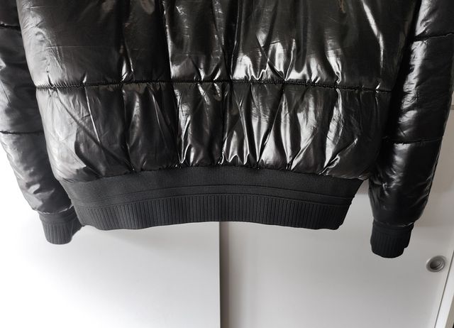 Chaqueta de plumas Zara - Negra - Talla L