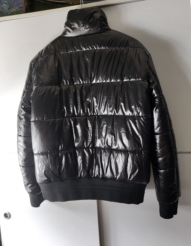 Chaqueta de plumas Zara - Negra - Talla L