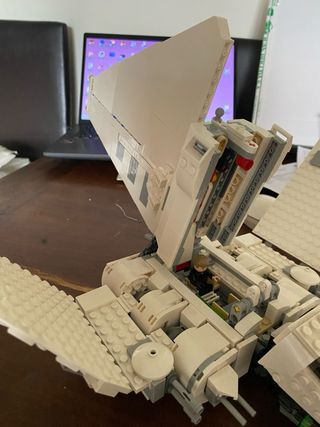 Lego Star Wars Nave lanzadera espacial