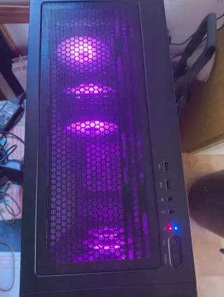 PC Gaming Gama Media-Alta Morado