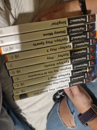 Videojuegos PS2: Colección de 12 Títulos y Cámara