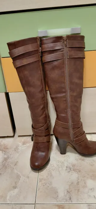Botas altas marrones mujer