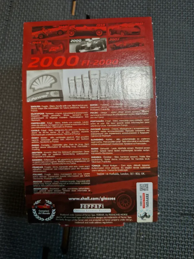 Occhiali Ferrari World Champion.