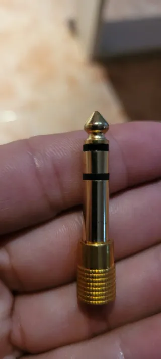 Adaptador Jack Dorado