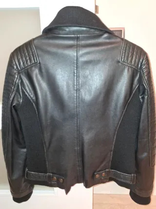 CHAQUETA DE NAPA NEGRA CON CREMALLERAS J.SIMORRA