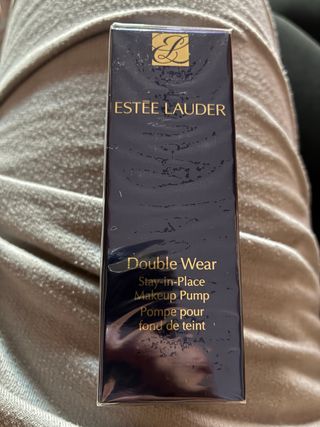 TRES Estée Lauder Double Wear Dosificador
