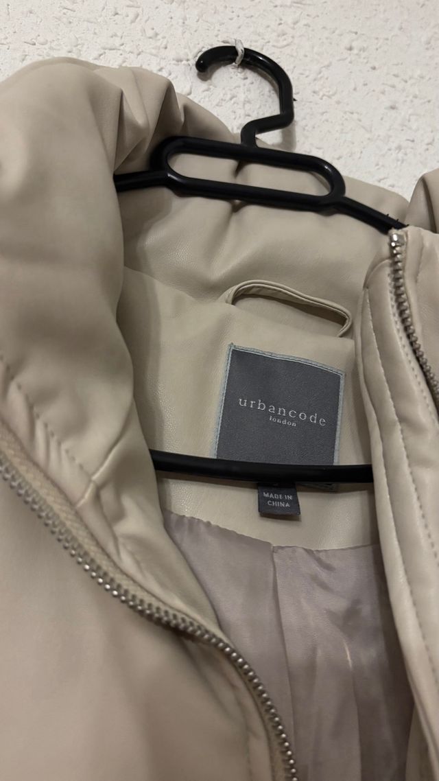 Chaqueta efecto piel Urbancode Beige
