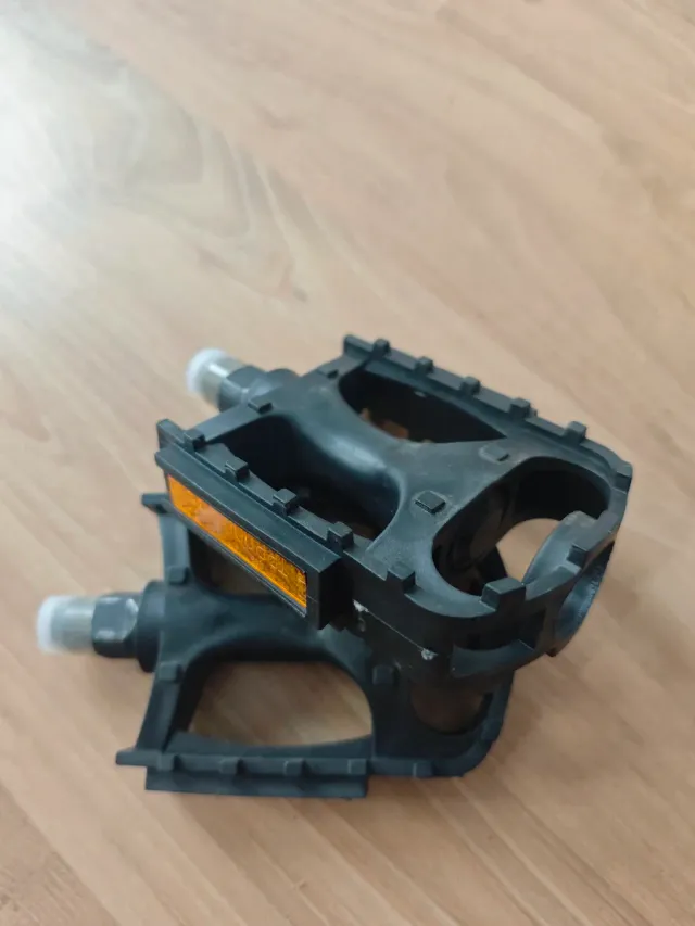 Pedales Eltin Negros