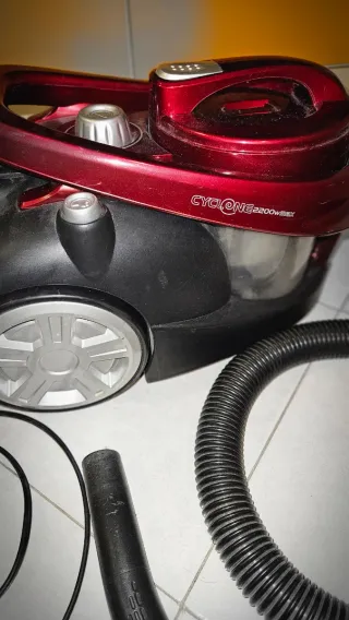 Aspirapolvere Necchi potenza 2200W senza sacco