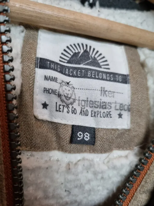 Parka con capucha de pelos para niños