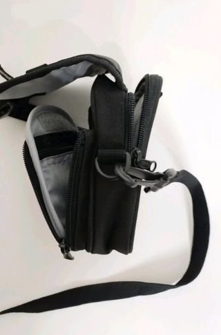 Borsello porta macchina fotografica PAQ zip 16x12