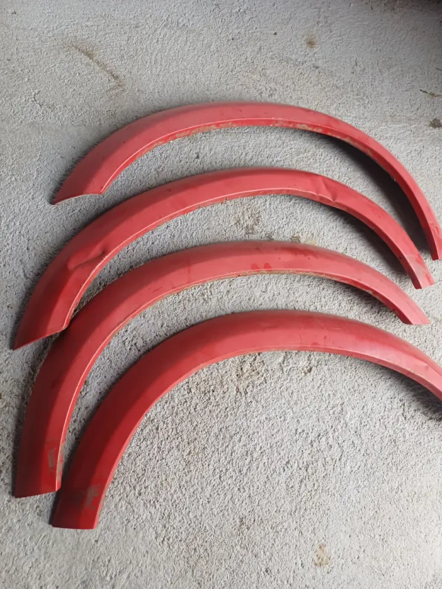 Aletines Suzuki Samurai (4 unidades)