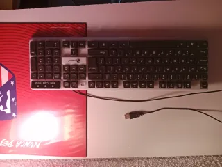 Teclado Lian Li Negro USB