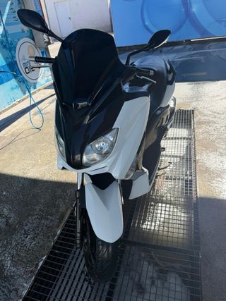 Yamaha Xmax 250 (2011)