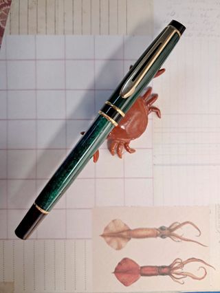 Pluma verde imitación Waterman