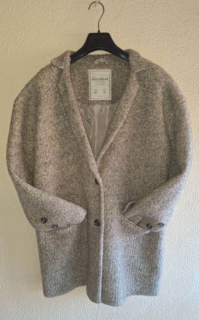 Abrigo Pull&Bear gris talla M