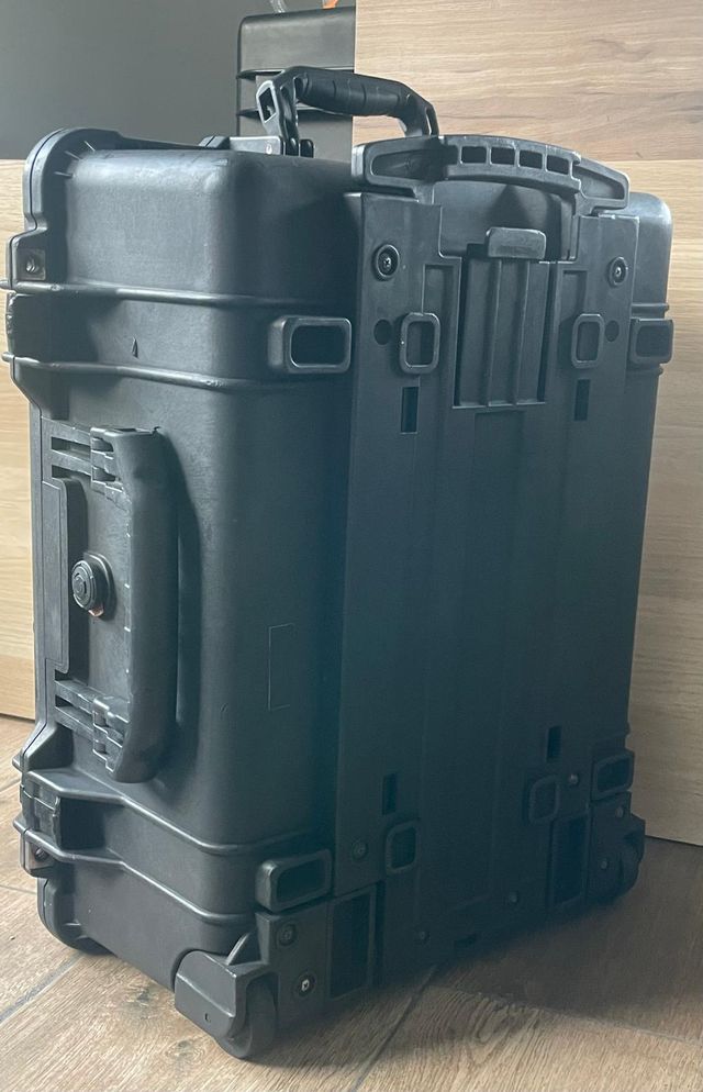 Maletín Peli 1560 con Ruedas Protectora