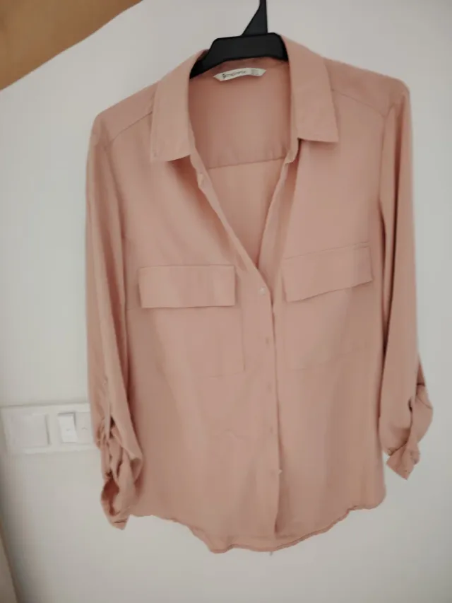 Camisa Stradivarius rosa