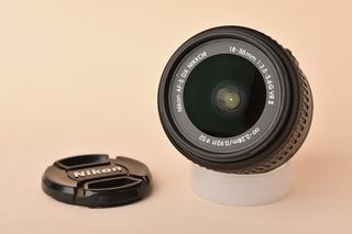 Objetivo Nikon AF-S DX VR 18-55mm G II