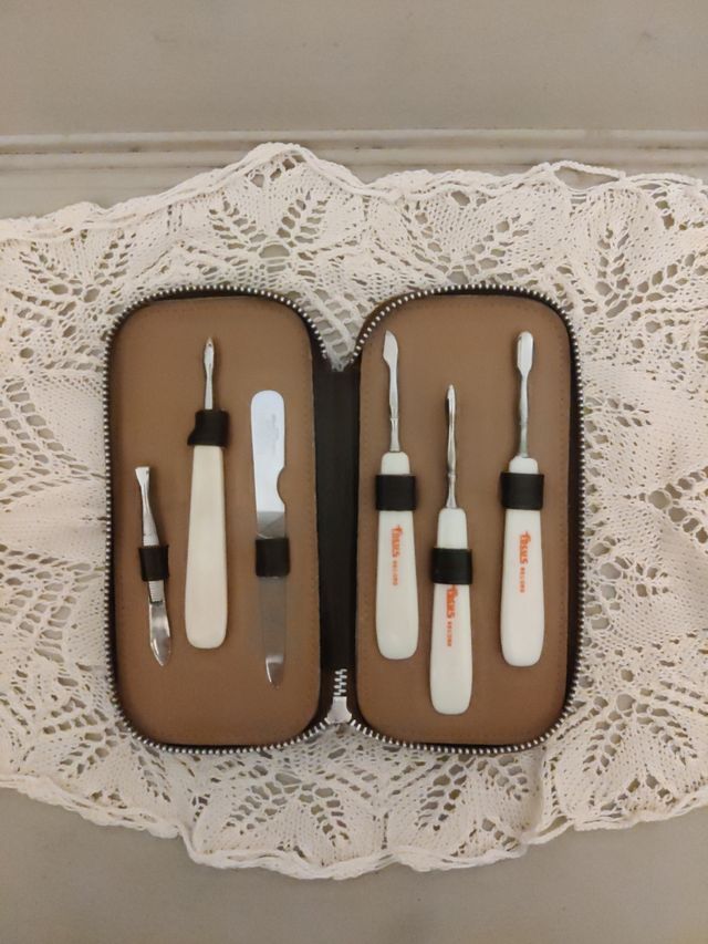 Set manicure vintage