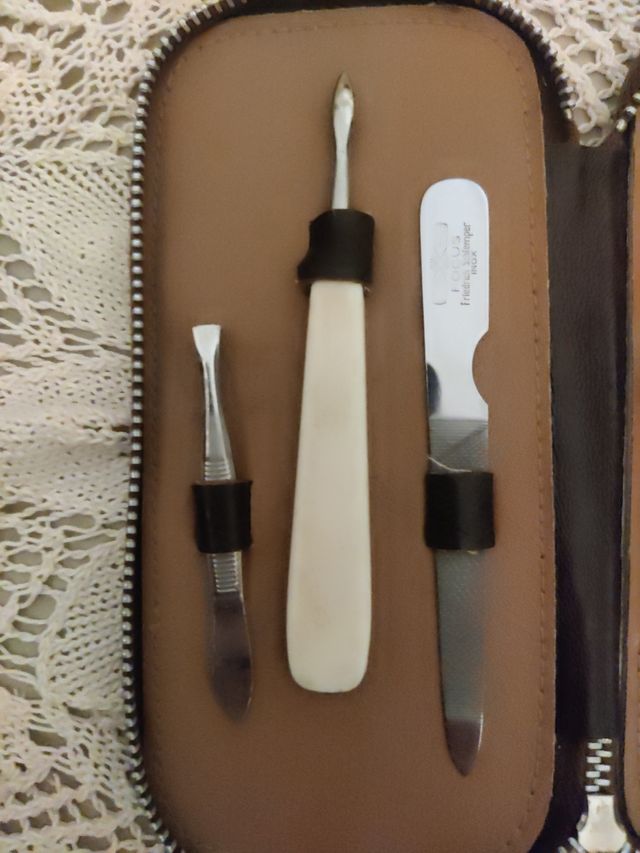 Set manicure vintage