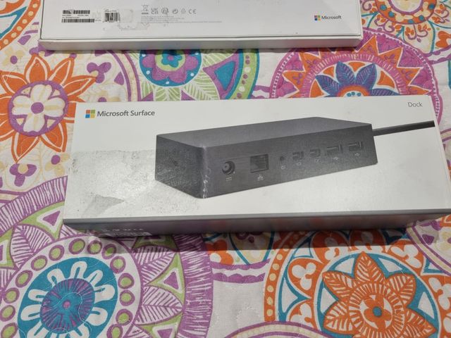 Teclado Microsoft 1864 + Slim Pen 2 + Dock 1661